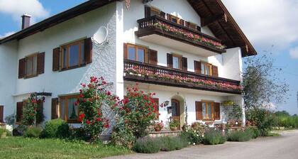 Apartamento 70 SQM, 2-5 personas, 2 habitaciones, cocina, baño / WC, balcón