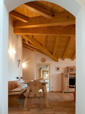 تناول الطعام