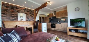 Fernseher, Tischtennisplatte