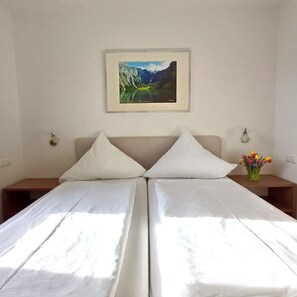 2 多间卧室、上网接入、床单