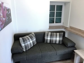 Interior - Apartment Haus am Eck, 1 floor, 38sqm, 1 bedroom, WLAN (Altötting)