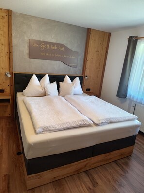 1 chambre, accès Internet, draps fournis