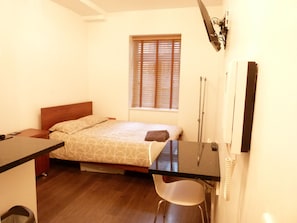 Iron/ironing board, free WiFi - SS Property Hub - City of London Apartment Studio 4 (London)