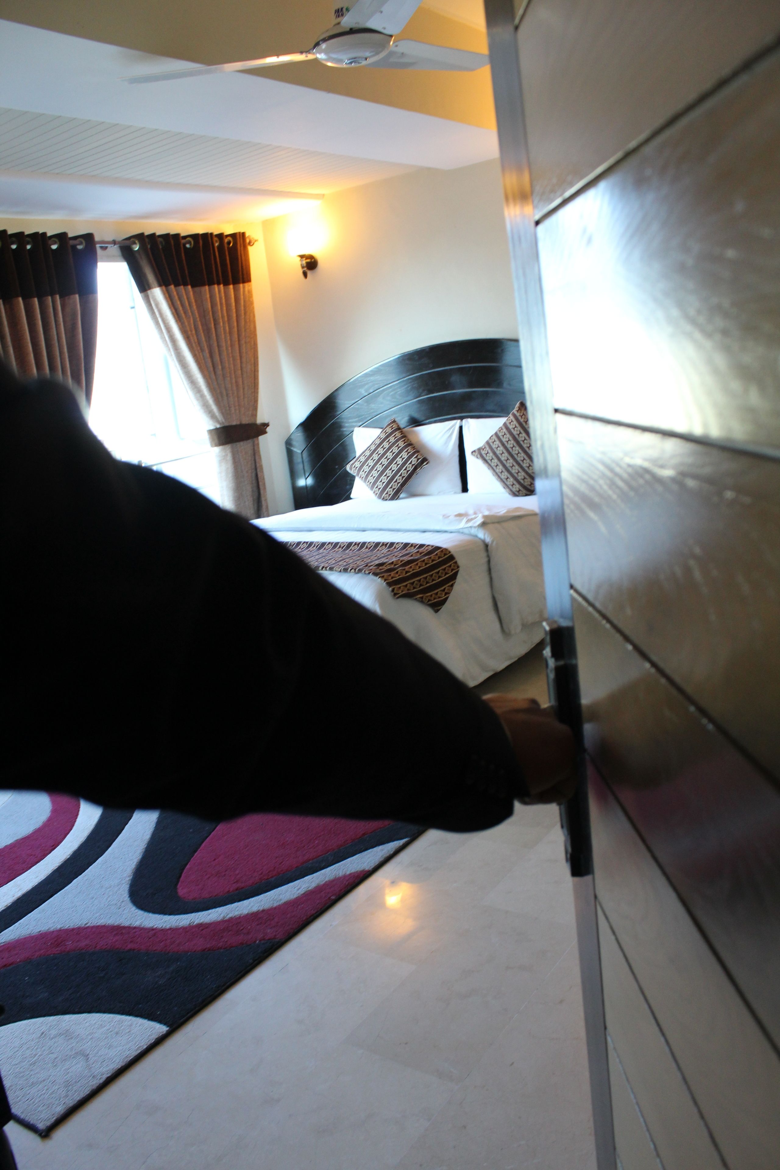 Deluxe kamer, 1 twee- of 2 eenpersoonsbedden, uitzicht op bergen | Luxe beddengoed, een minibar, een bureau, geluiddichte muren