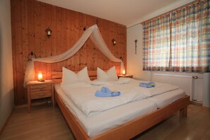 3 Schlafzimmer, Bügeleisen/Bügelbrett, Internetzugang, Bettwäsche