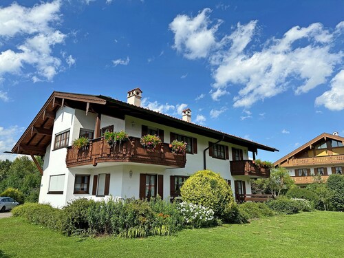 Ferienwohnung III ein separates Schlafzimmer, Süd-Balkon, 65 qm