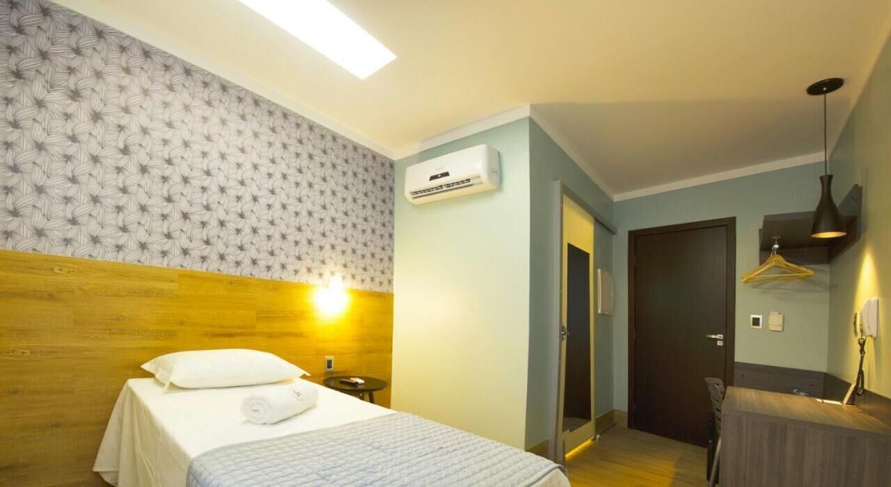 premium bedding, select comfort beds, minibar, desk