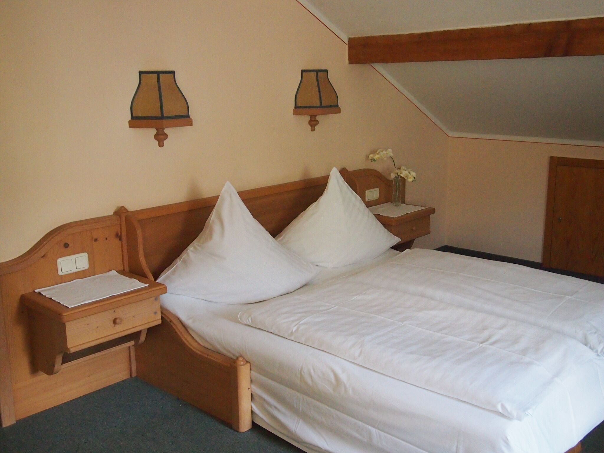 1 間睡房、上網、床單