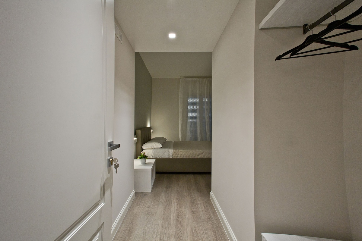 Hochwertige Bettwaren, Minibar, Schreibtisch, schallisolierte Zimmer