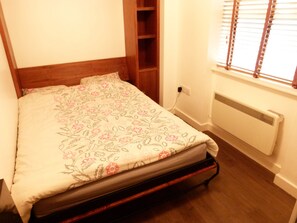 Studio | Iron/ironing board, free WiFi