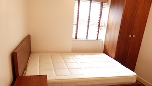 Studio | Iron/ironing board, free WiFi - SS Property Hub - City of London Studio Apartment 13 (London)