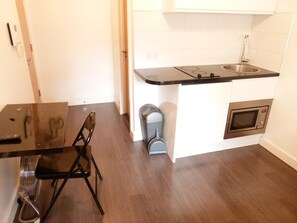 Estudio | Servicio de comidas en la habitación