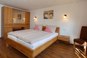 1 Schlafzimmer, Internetzugang, Bettwäsche