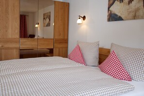 2 habitaciones, internet y ropa de cama 