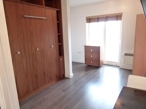 Studio | Living area