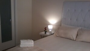Room - Sandton Luxury Ensuite Room In Apartment (Sandton)