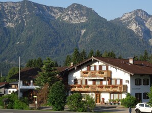 Esterni