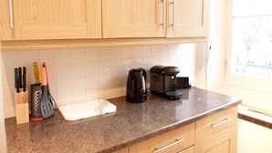 Private kitchen - SS Property Hub – Apartment Close to Hyde Park (London)