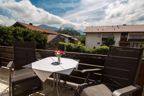 تناول الطعام بال خارج