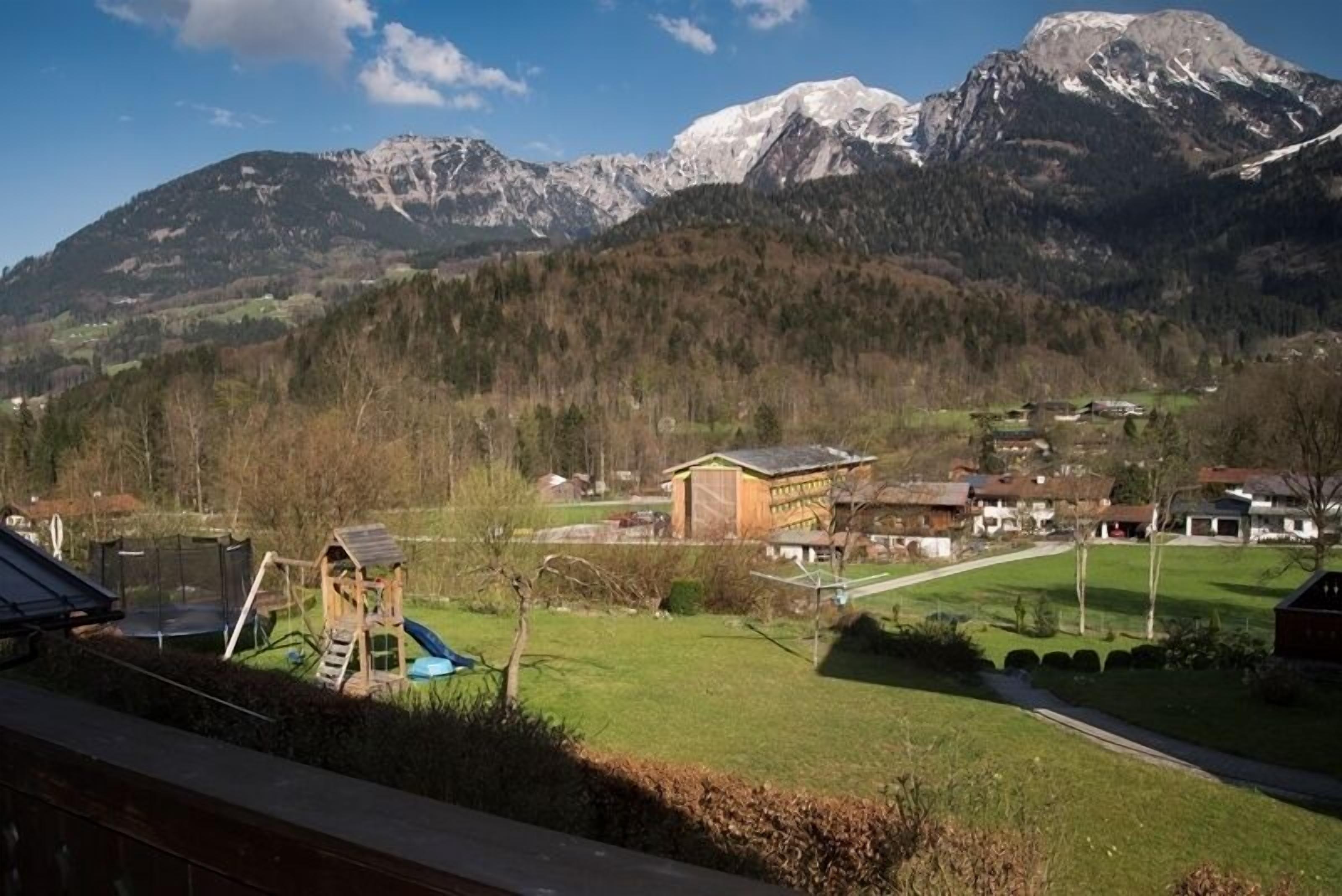 المنطقة المحيطة بالمنشأة