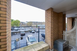 Balcony - Point West (London)