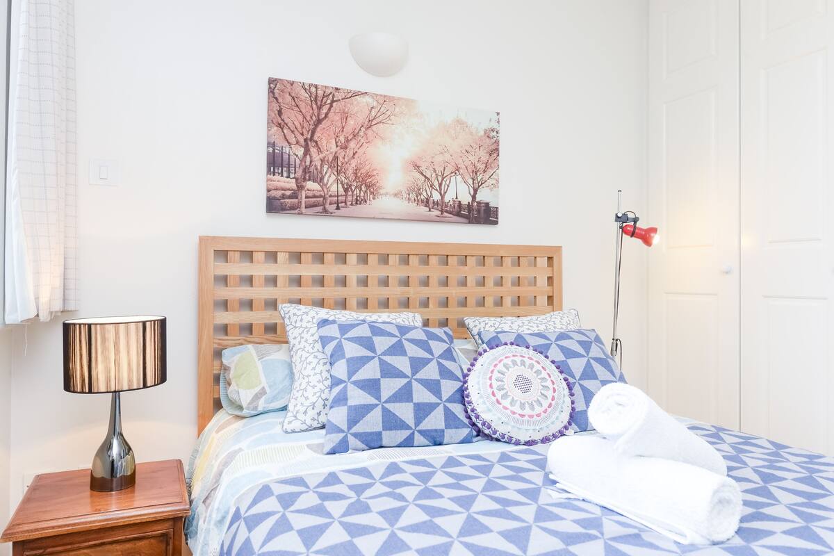 Appartement familial, 1 lit double, cuisine, vue sur la ville | 1 chambre, lit d’appoint (supplément)