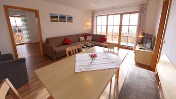 Fernseher, Tischtennisplatte