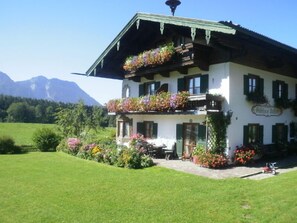 Exterior - Ferienwohnung Seppi für 2 Personen, 1 Schlaf/1 Wohnschlafraum, 60 m² (Inzell)