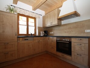 Kühlschrank, Ofen, Herdplatte, Geschirrspüler