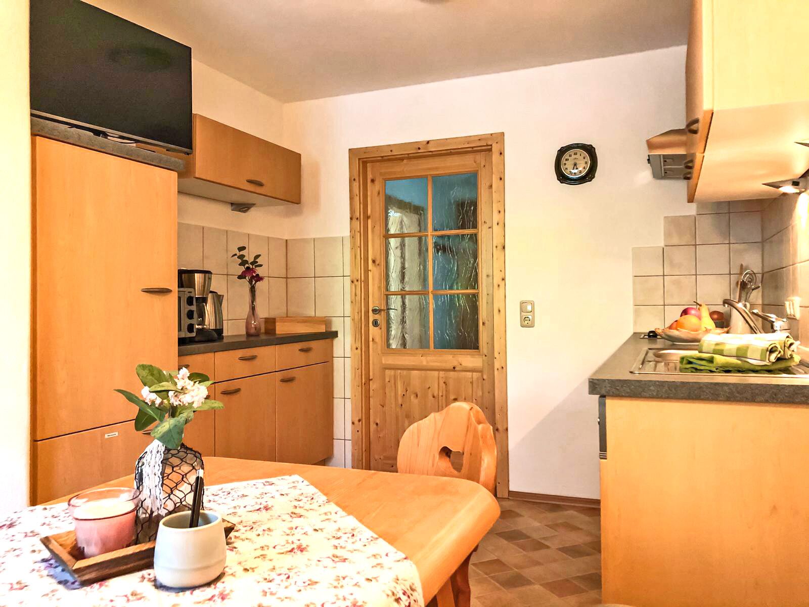 Kühlschrank, Ofen, Herdplatte, Geschirrspüler