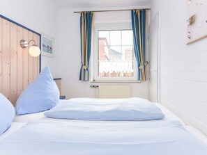 2 Schlafzimmer, Reisekinderbett, WLAN