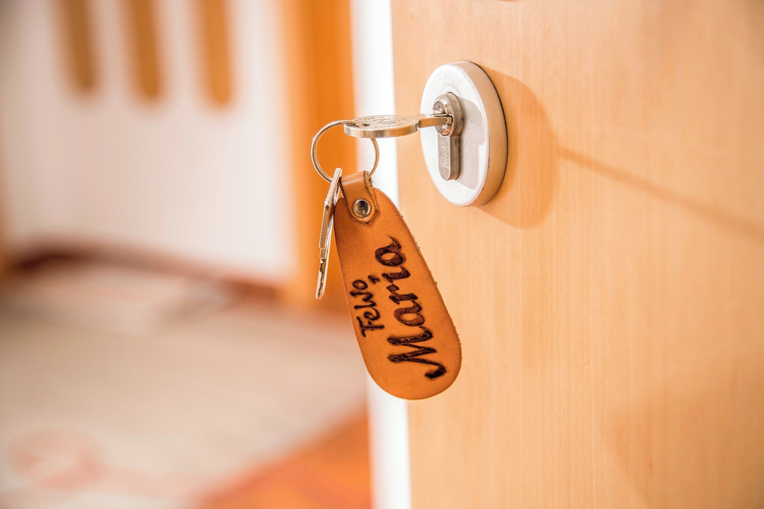 Dusj, hårføner og håndklær