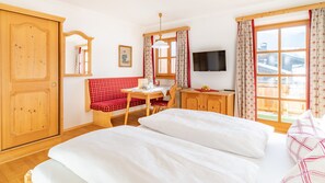 1 غرفة نوم وخدمة الإنترنت وملاءات أسرّة