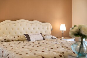 Apartment, 3 Bedrooms | Free cots/infant beds, free WiFi, bed sheets