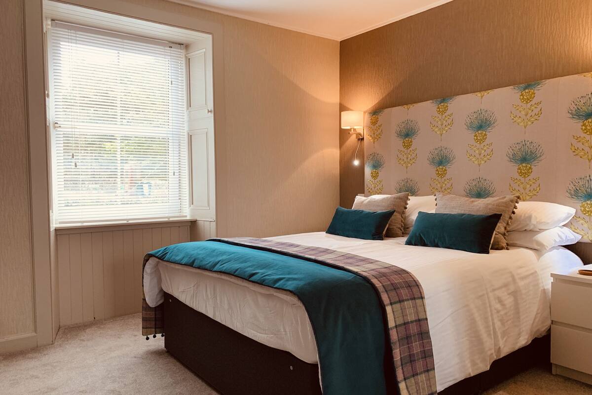 Deluxe Double Room, Accessible (Hebe) | 1 bedroom, premium bedding, desk, blackout drapes