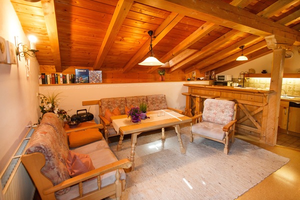 Ferienwohnung am Märchenwald 48qm, Balkon, 1 Schlafzimmer u. 1 Wohnschlafzimmer-Wohnraum