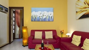 Apartment, 1 Bedroom | Living area