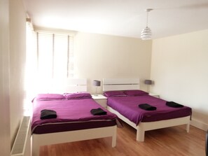 Apartment | 1 bedroom, iron/ironing board, free WiFi - SS Property Hub - Kensington Area Family Apartment (London)