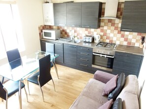 Private kitchen - SS Property Hub - Kensington Area Family Apartment (London)