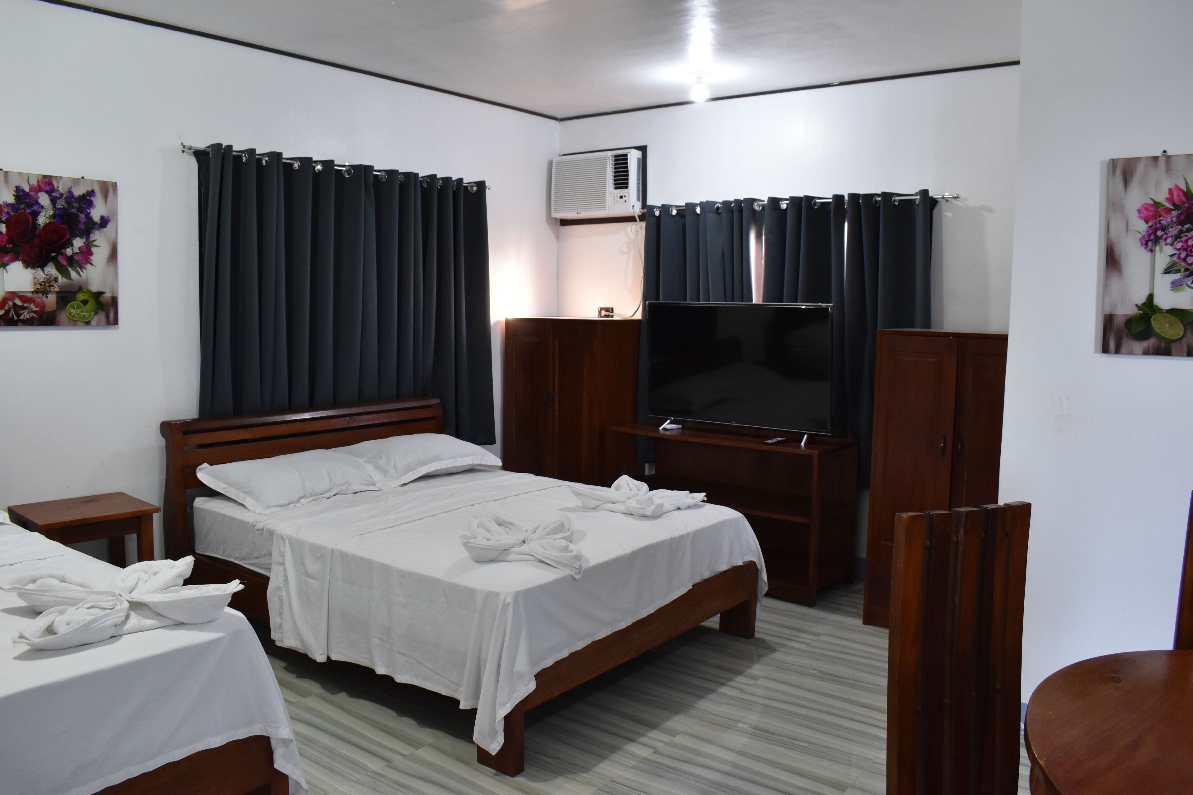 family double room | bed sheets