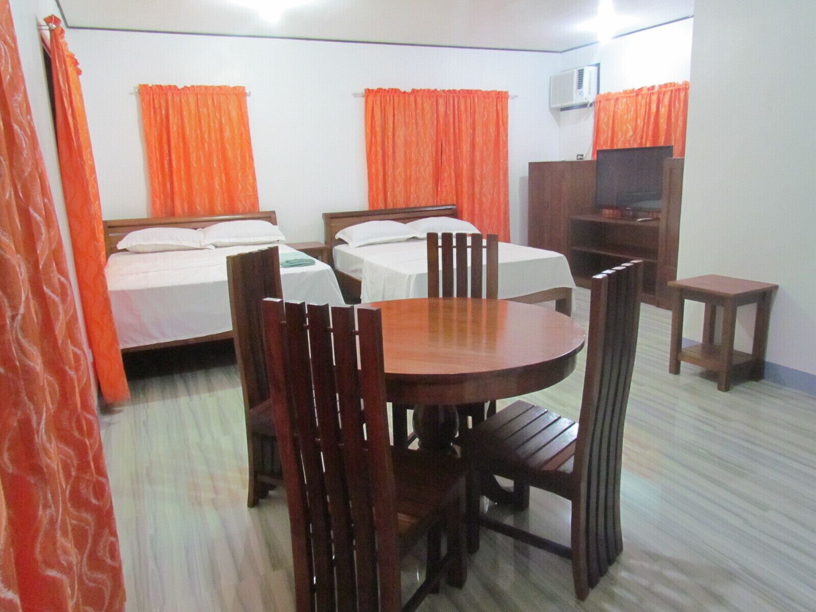 family double room | bed sheets