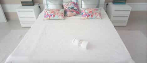 Deluxe Apartment, 2 Bedrooms, Beach View | 1 bedroom, soundproofing, iron/ironing board, free WiFi