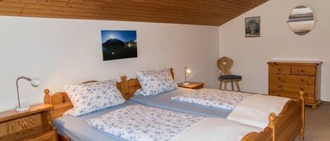 1 bedroom, Internet, bed sheets