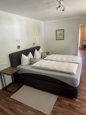 1 chambre, accès à Internet, literie fournie