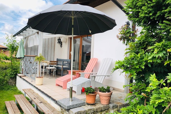 Seehäuschen - Waging Tettenhausen (DE Waging am See) - Rinser Rosa Maria - 5065-Terrasse mit Liegen