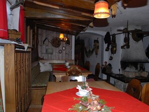 Dining - 1. Fewo Friedenrath, 25 qm, 1-2 Pers., Wohn-Schlafraum, Westbalkon (Grassau)