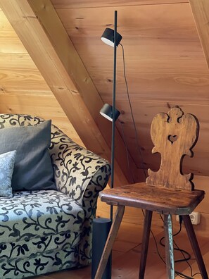 Interior - Appartement Heuboden im Dachgeschoss Atelier mit Dusche / WC (Breitbrunn am Chiemsee)