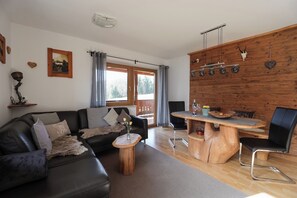 TV, DVD player, table tennis