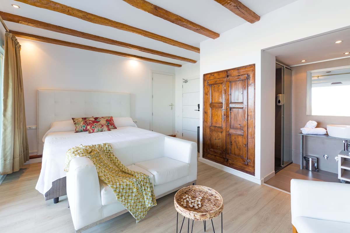 premium suite, terrace, sea view | 1 bedroom, premium bedding, minibar, blackout curtains