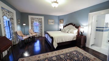 Chambre Deluxe, 1 très grand lit, salle de bain attenante | 9 chambres, literie de qualité, décor unique, ameublement unique